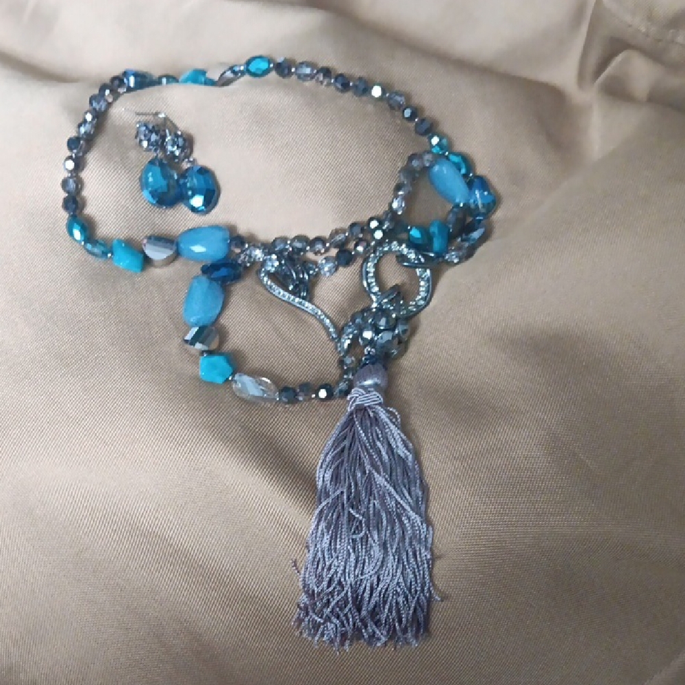 Elegant Blue Beaded Necklace with Tassel
